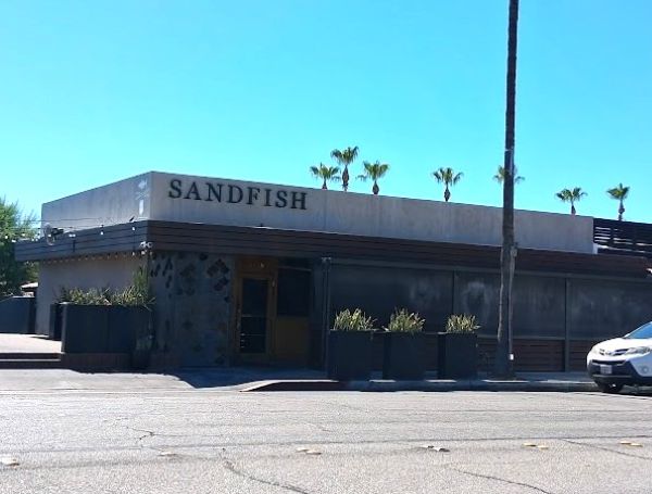 Sandfish Sushi Palm Springs Exterior